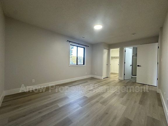 4th image of 2344 NW 44th St #17
