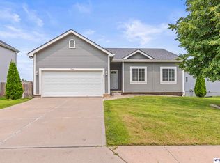 7314 Michelle Ave, La Vista, NE 68128
