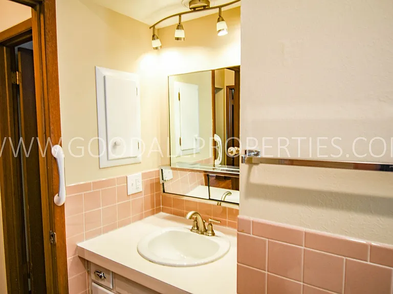 7035 Forest Ct — Photo 10