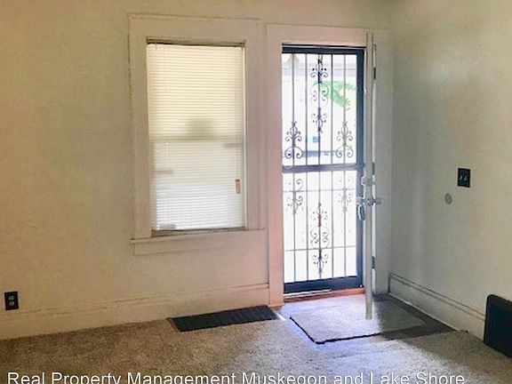 2nd image of 3028 Waalkes St