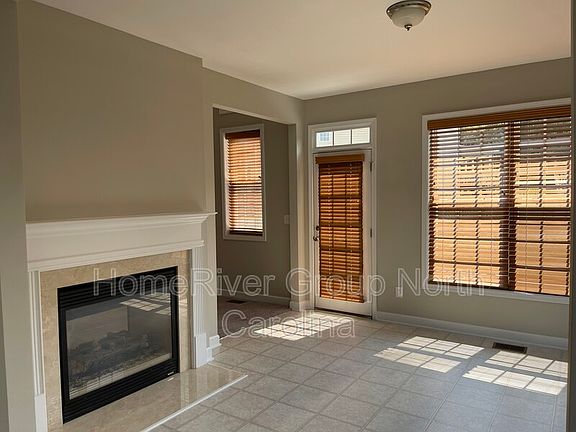 4th image of 4586 Worthing Chase Dr