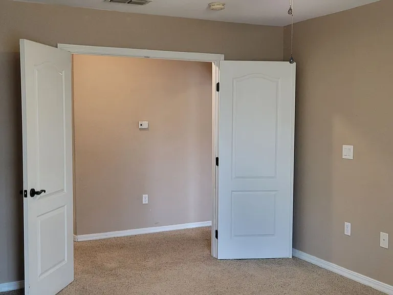 3000 Elizabeth Ct — Photo 10