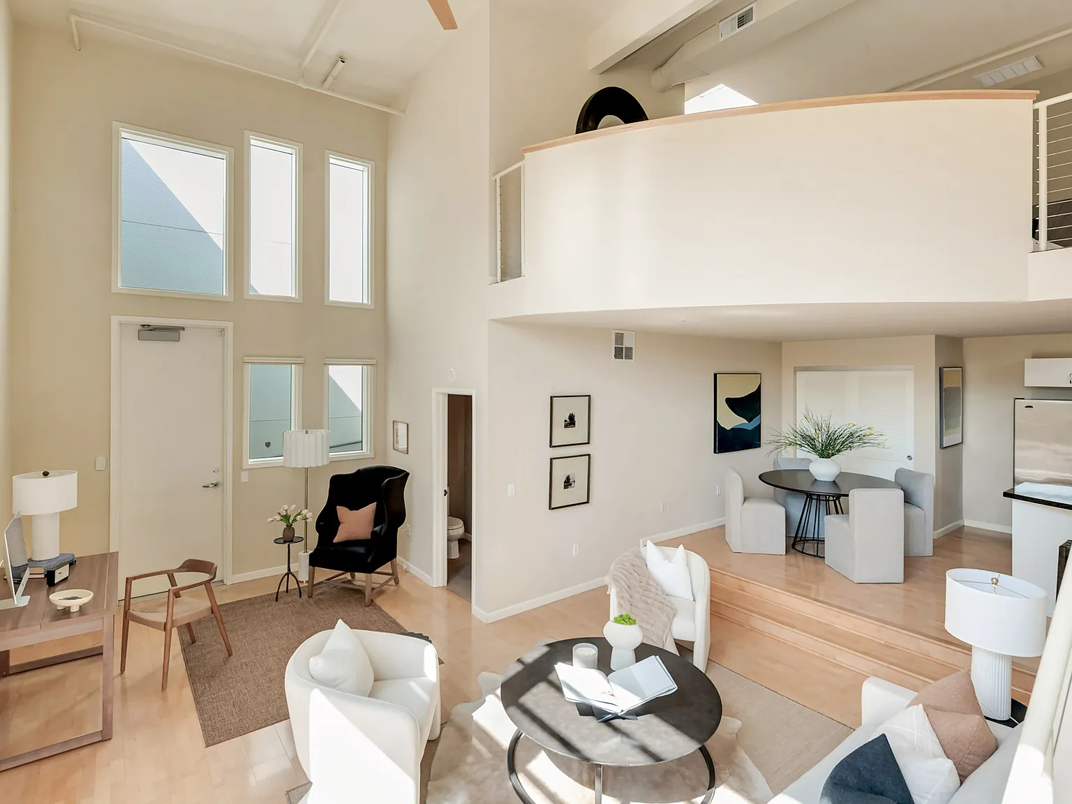 1 bed, 913 sqft, $2,850 — Photo 4