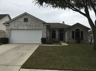 824 Cross Branch Dr, Schertz, TX 78154