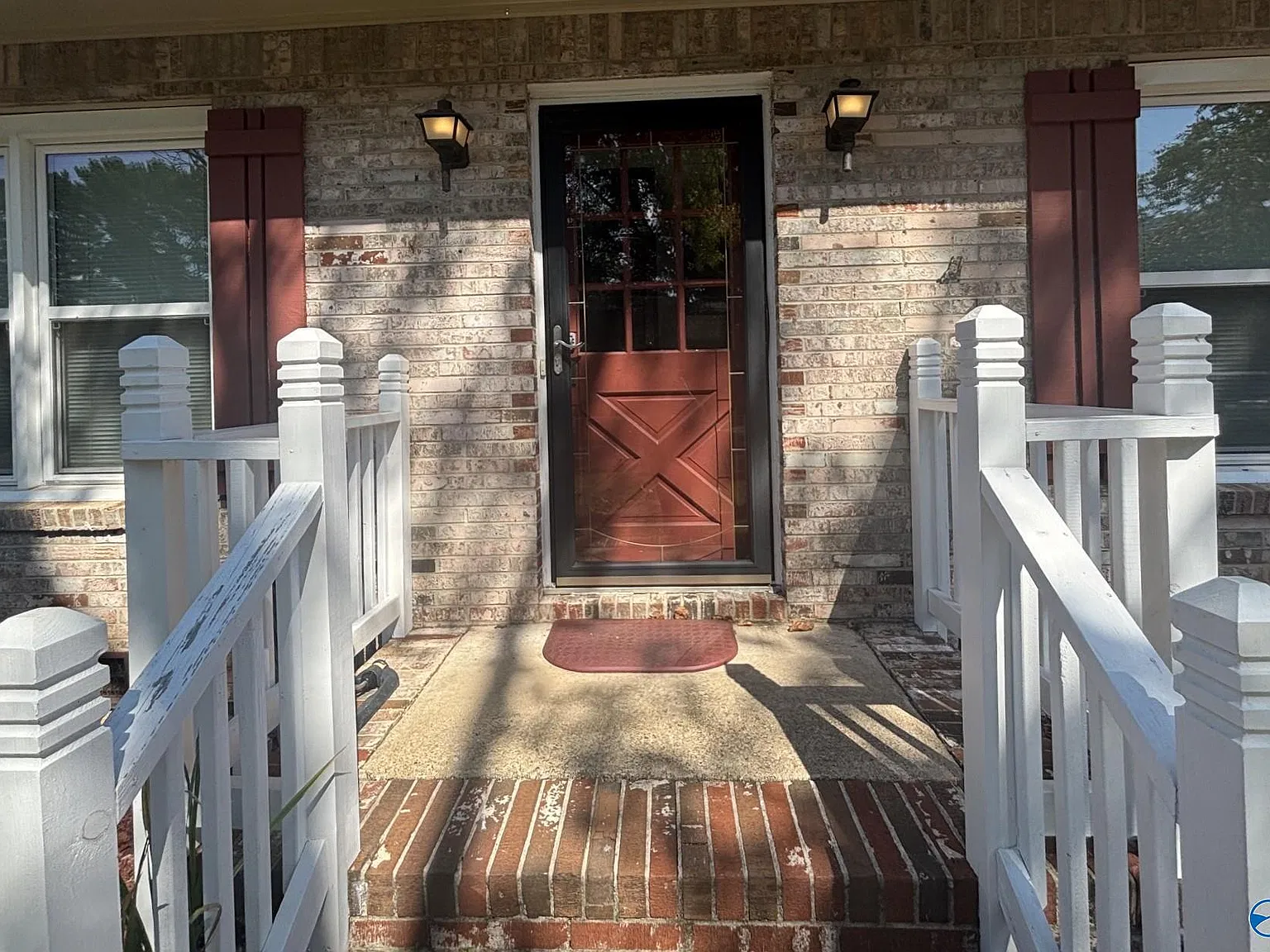 4 bed, 2.5 bath, 1910 sqft, $2,250 — Photo 2