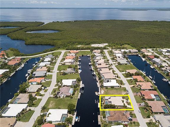 2nd image of 2821 La Mancha Ct