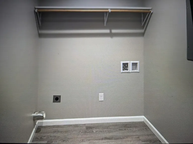 1012 N Vicksburg St #E — Photo 9