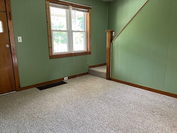 5th image of 363 Bank St