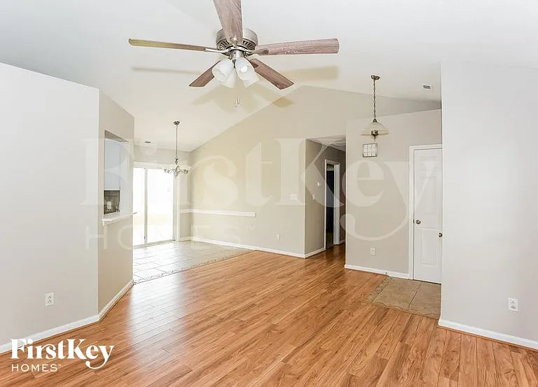 4685 Falcon Chase Dr SW — Photo 5