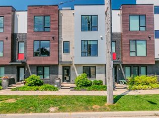 1226 W 70th St, Cleveland, OH 44102
