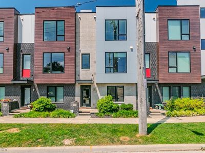 1226 W 70th St, Cleveland, OH, 44102