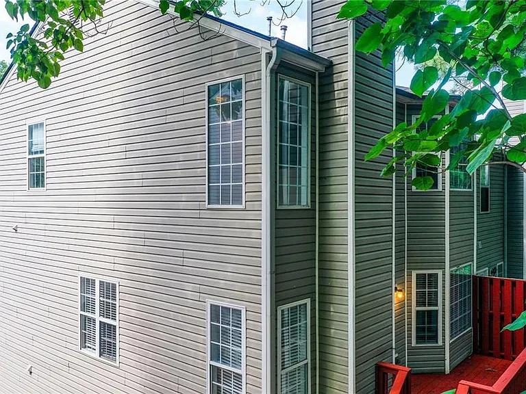 2470 Stonegate Dr NW — Photo 33