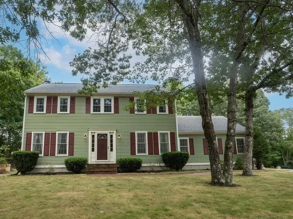 12 Morningside Rd, Plainville, MA 02762