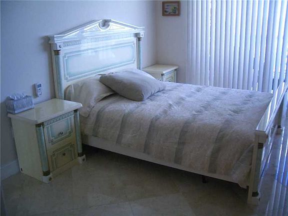 3rd image of 16711 Collins Ave #Penthouse 03