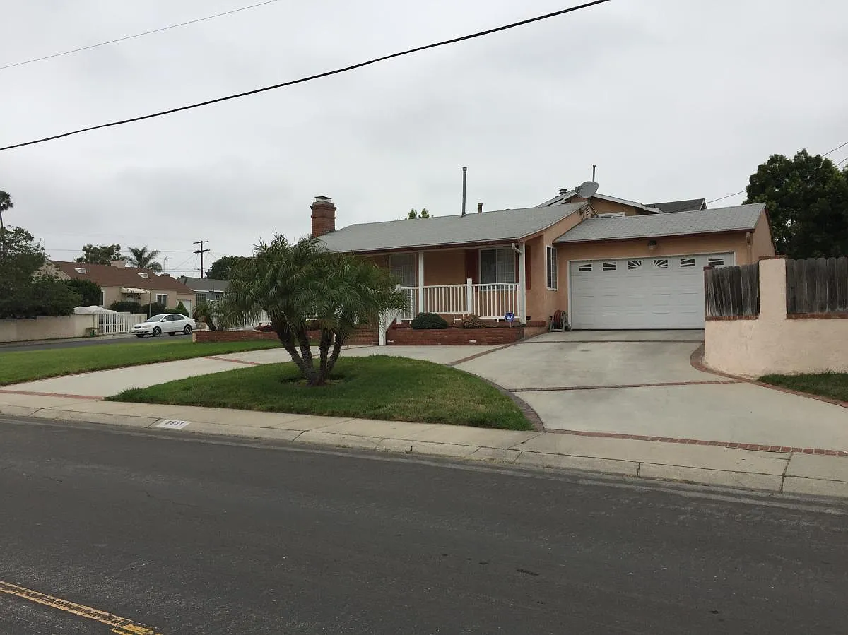 2420 Freeman Drive — Photo 4