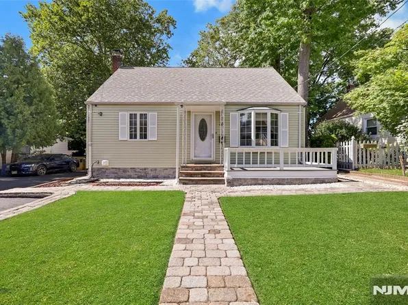 30 John Place, Bergenfield, NJ 07621
