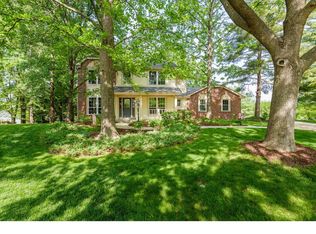 40 Lazy Ridge Ct, Saint Charles, MO 63304