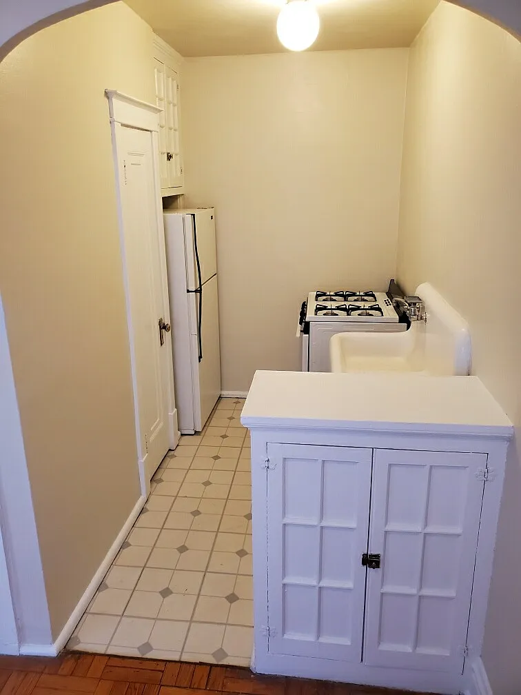 Studio, 425 sqft, $725 — Photo 4