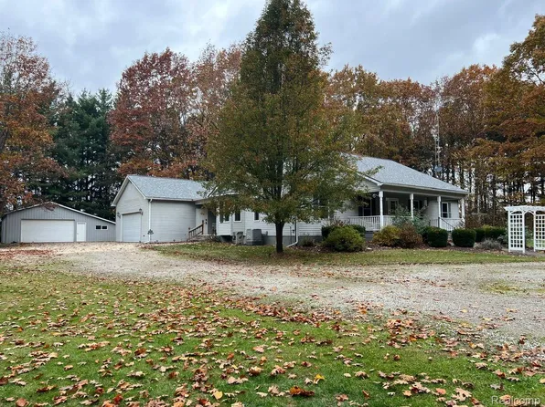 2533 Slattery Rd, Attica, MI 48412
