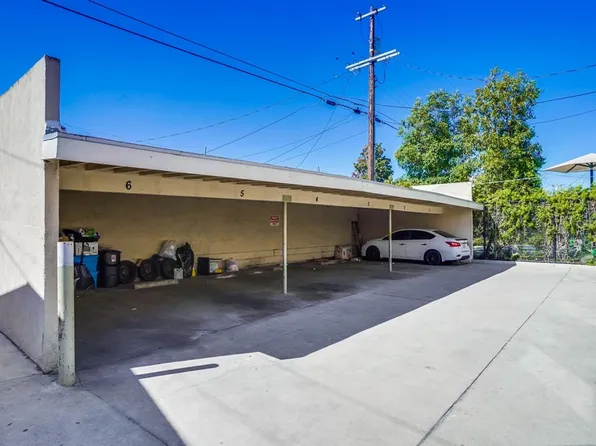 Gated, MidCentury MultiFamily Property near Metro Access and Victoria Park, 6545 S Victoria Ave APT 10, Los Angeles, CA 90043
