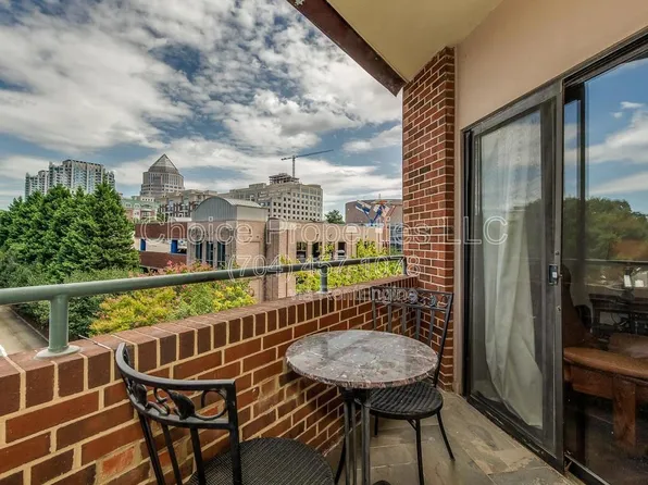 224 N Poplar St APT 13, Charlotte, NC 28202