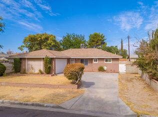 45439 Gingham Ave, Lancaster, CA 93535