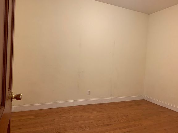 2nd image of 327 Bedford Ave #A4