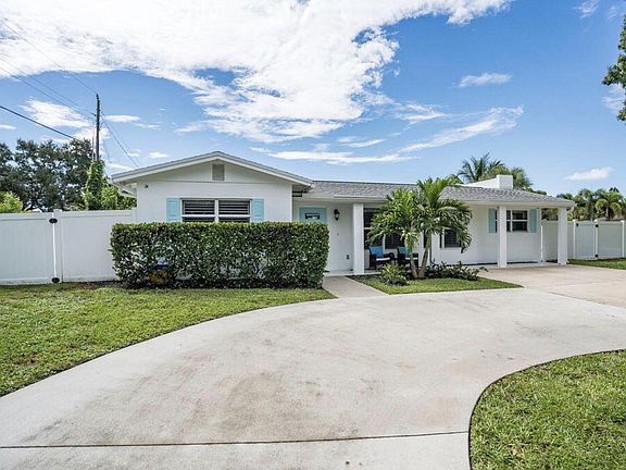 2nd image of 462 Tequesta Dr