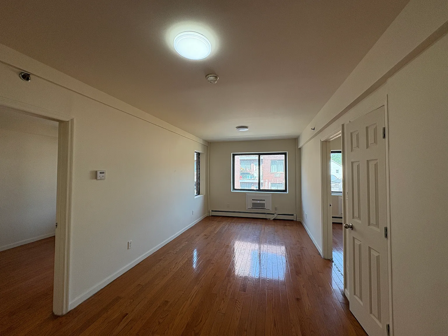 4134 Haight St — Photo 4