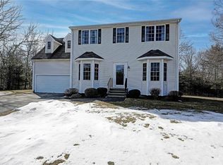 32 Audubon Ln, Hope, RI 02831