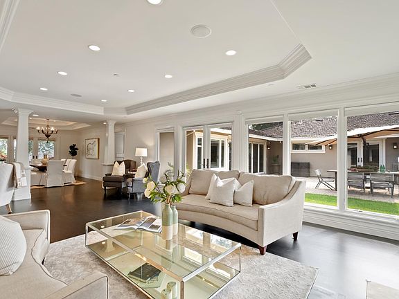 3rd image of 35 Knightwood Ln