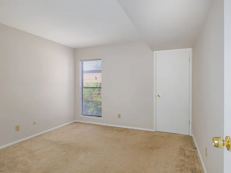 Village Park Apartments — Photo 32