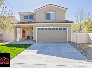 3924 Hunterwood Ln, Johnstown, CO 80534