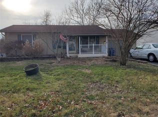 510 Golden Valley Dr, Saint Louis, MO 63129