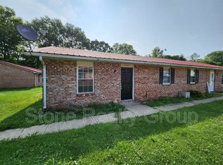 2468 E Clayton Dr, Terre Haute, IN 47802