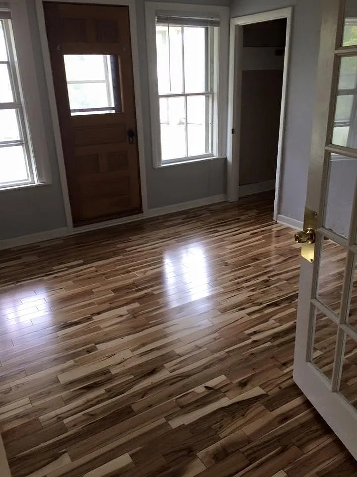 3 bed, 1000 sqft, $2,700 — Photo 3