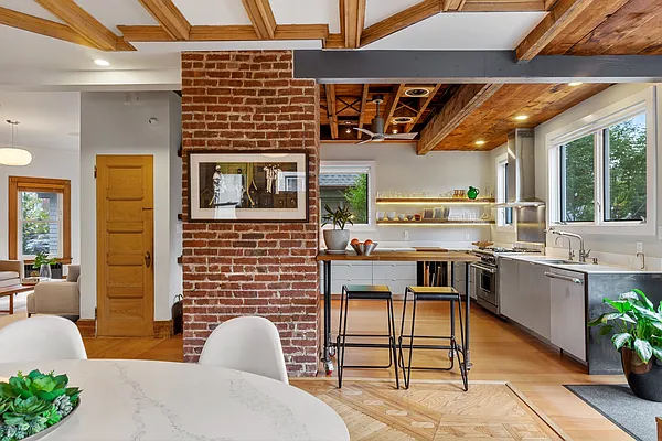 Sold by Compass | media 8