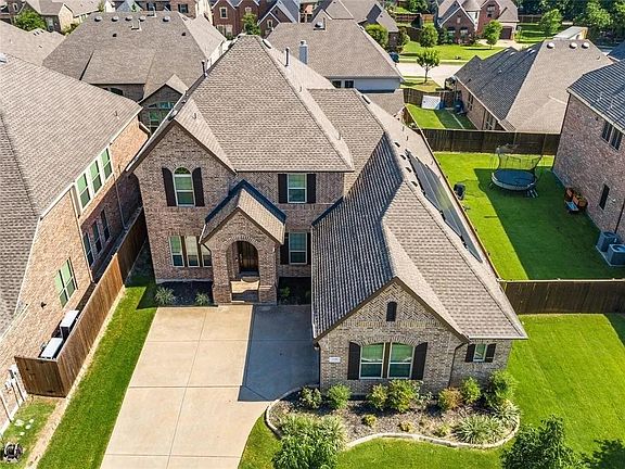 2nd image of 2109 Old Country Dr