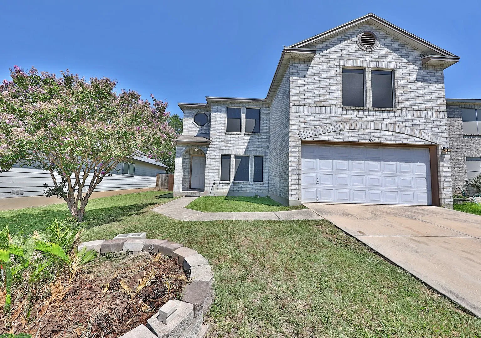 Beautiful 3/2.5 in Northeast San Antonio! — Photo 1
