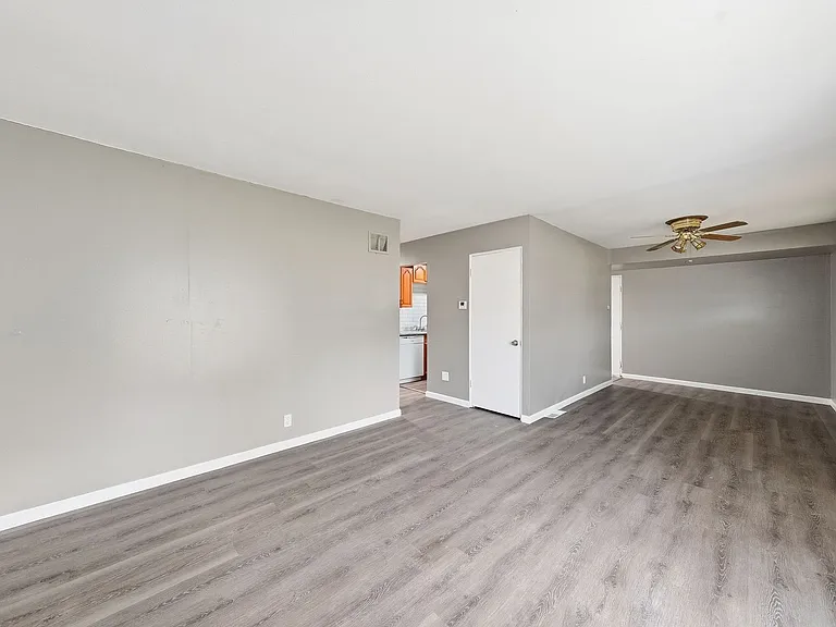 237 Grampian Rd — Photo 5