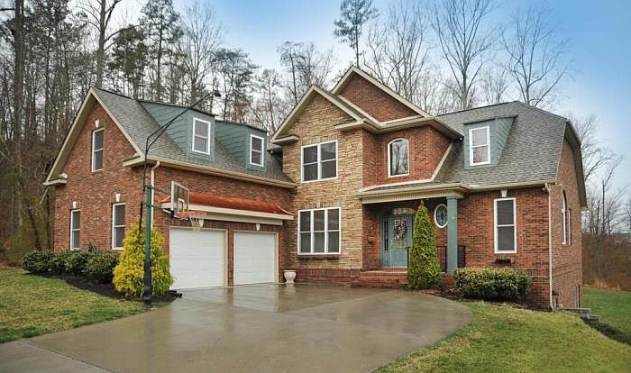 1st image of 8207 Meadow Falls Ln