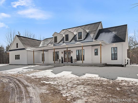 3rd image of 5467 Cline Rd