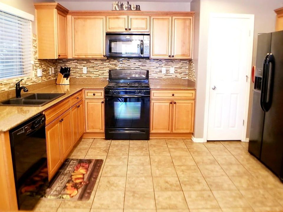 1st image of 4923 N 109th Ave