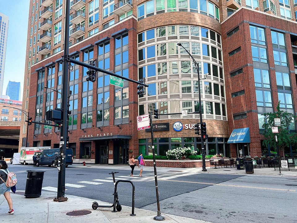 1st image of 600 N Kingsbury St APT 1109