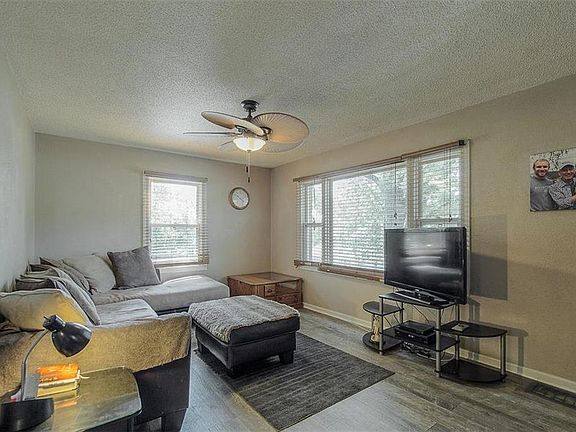 4th image of 5316 Haskell Ave