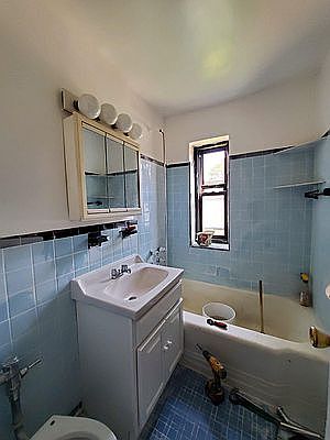 5th image of 247 Bay 17 St #D11
