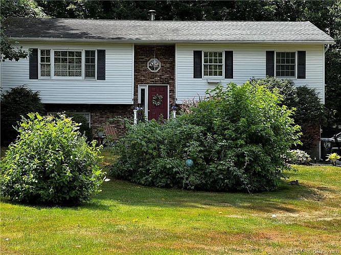 1st image of 4 Mary Phyllis Ln