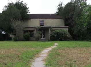 609 W Lee Ave, Kingsville, TX 78363