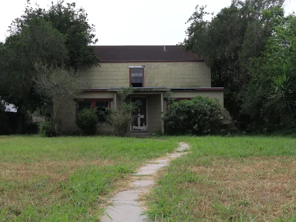 609 W Lee Ave, Kingsville, TX 78363