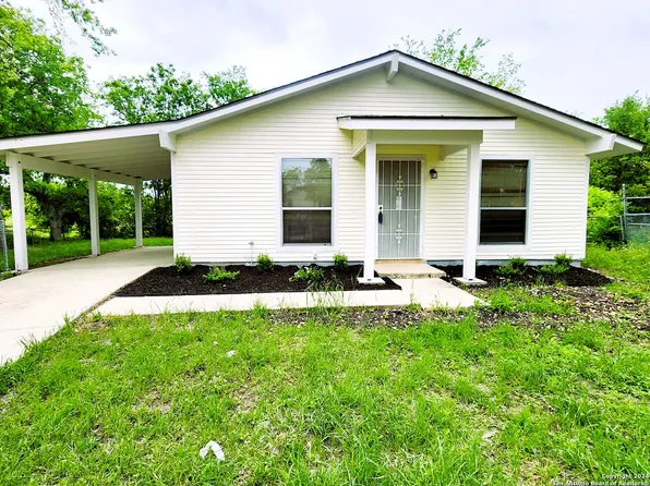 8302 SWIFT EAGLE DR, San Antonio, TX 78242